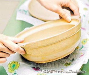 砂锅炖肉糊了怎么样清洗才能洗掉,砂锅熬粥糊底烧黑怎么清洗