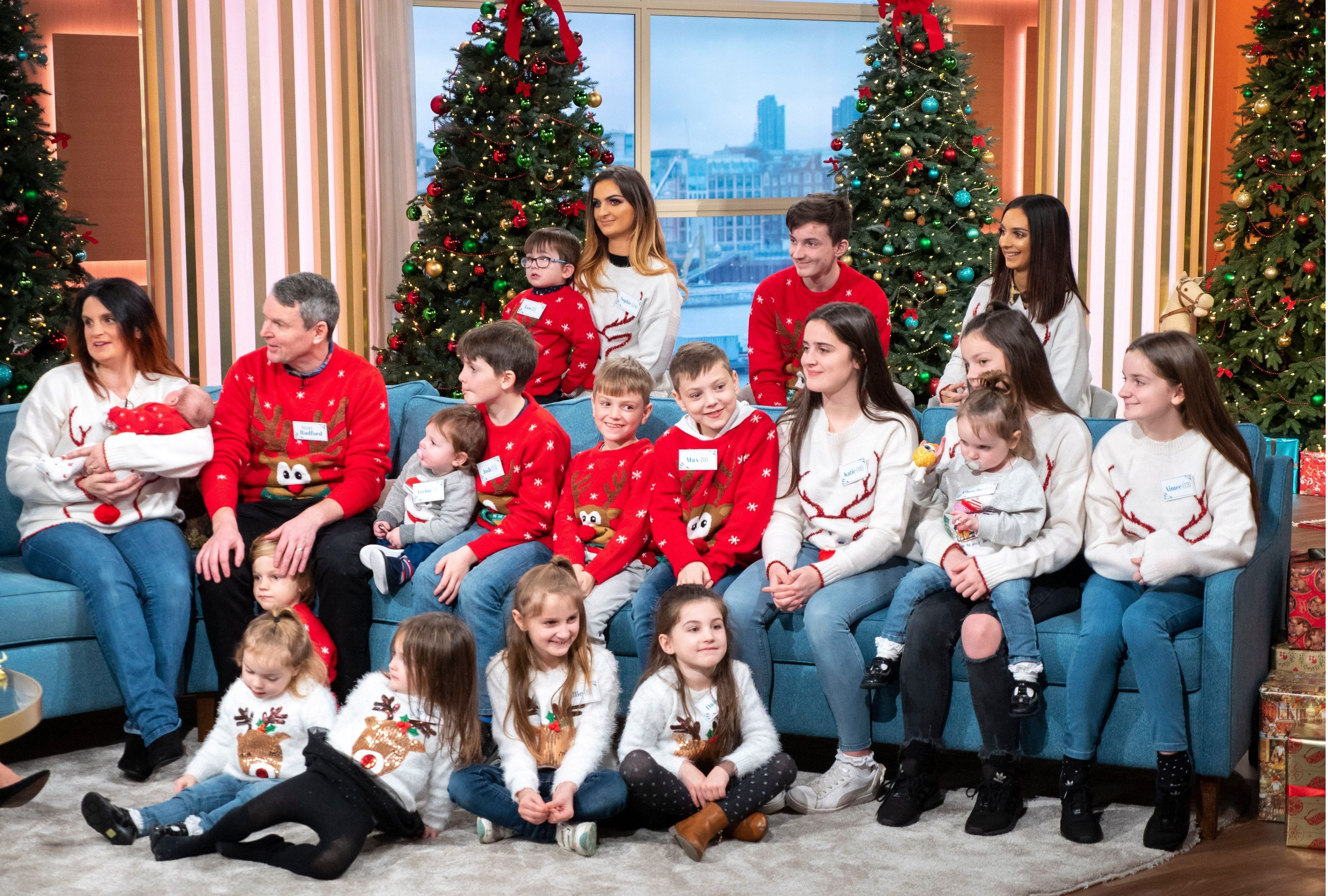 英国2个足球队,两个足球小将的妈妈