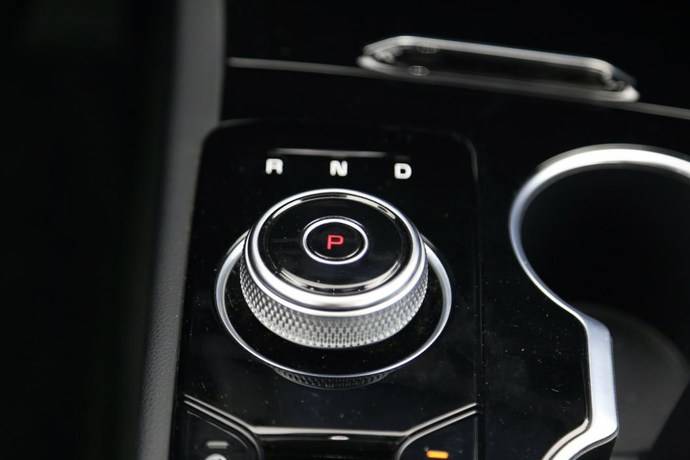 2021起亚k5凯酷1.5焕新版试驾视频,2024款起亚k5夜间第一视角试驾