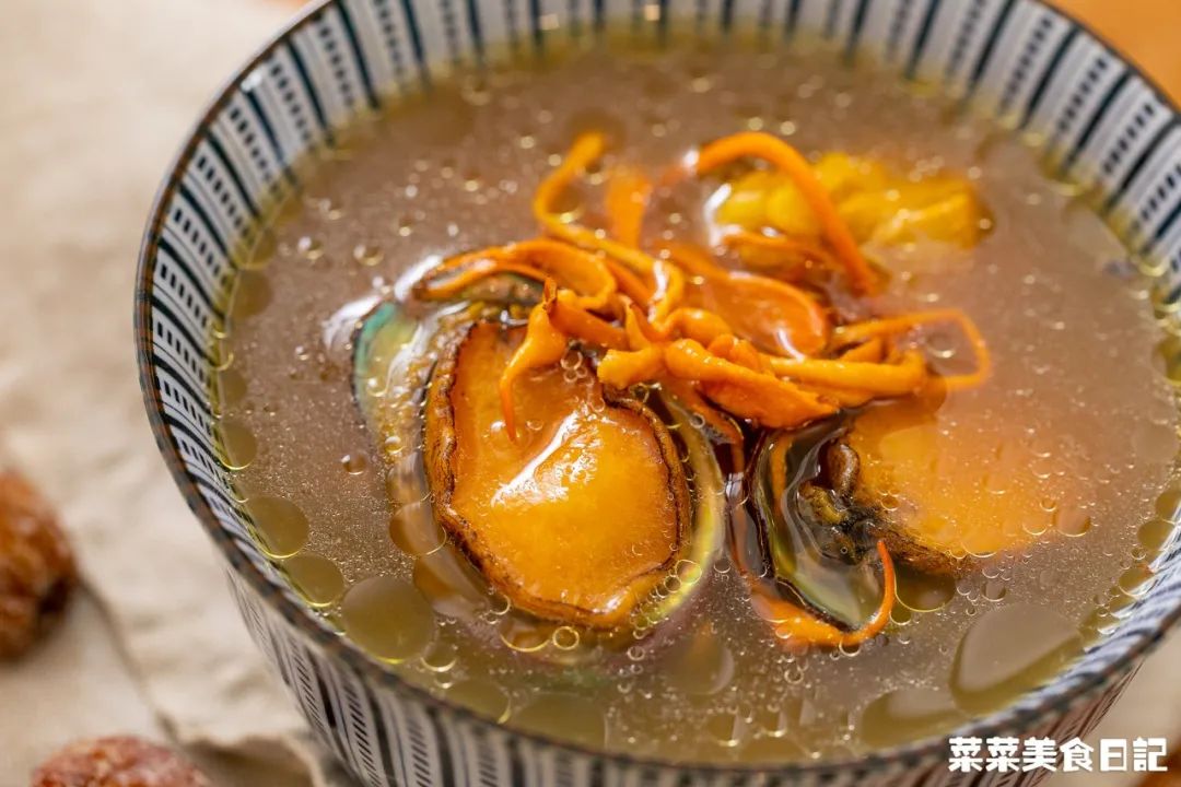 这一碗又润又美，电饭煲一键搞定！比敷面膜还管用