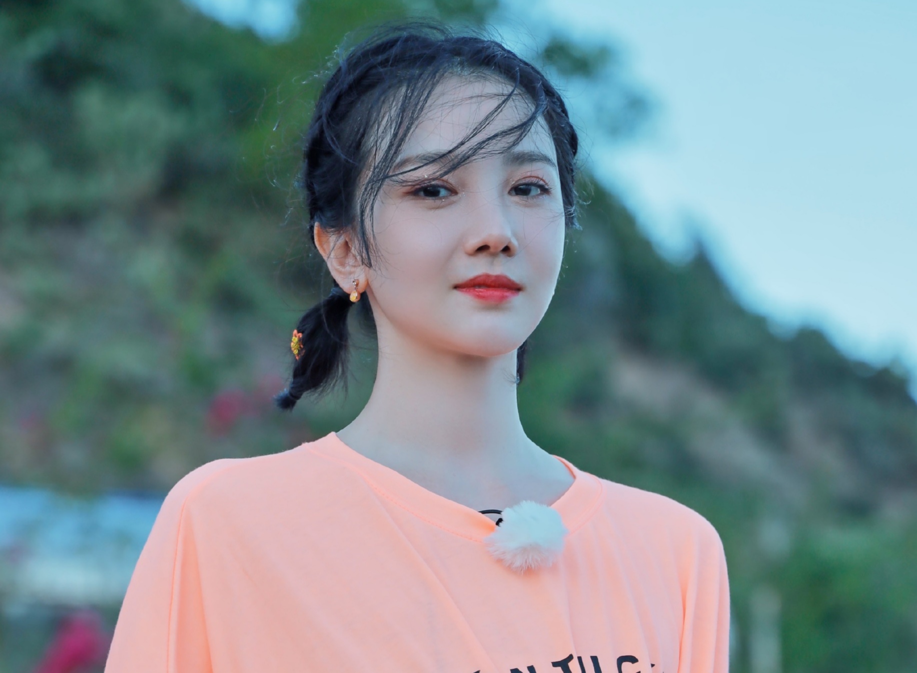 如何在家自己染头发教程,自己在家染头发怎么染视频教程