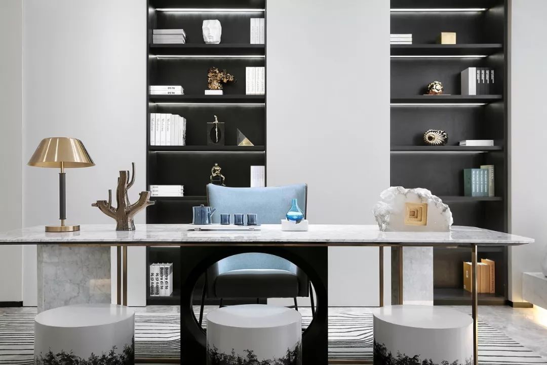 背靠北京西山龙脉的别墅室内装修是普通人难以企及的大气奢华