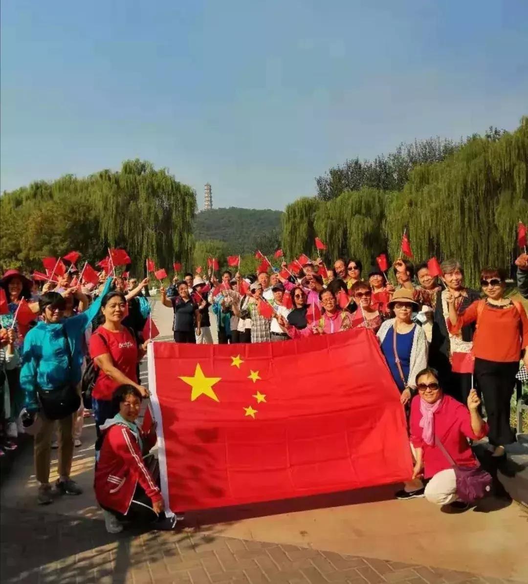 祝福祖国简短视频,那些让你为祖国热泪盈眶的瞬间