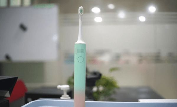 电动牙刷帮你解决多种口腔问题,电动牙刷真的能把牙齿刷干净原理