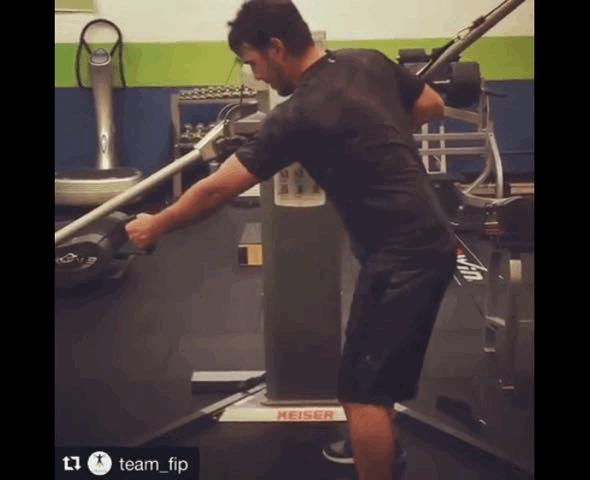 职业球手为什么不花里胡哨,为什么职业球手打球都沉大臂