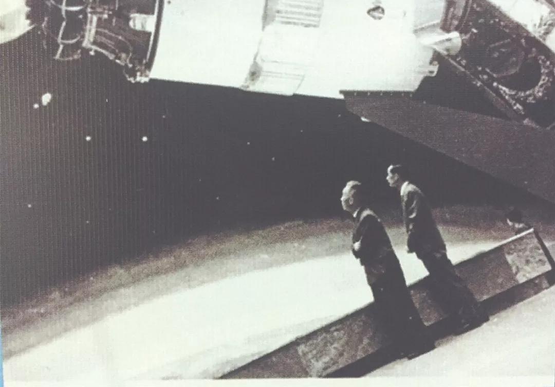 钱骥照片,钱骥的简介