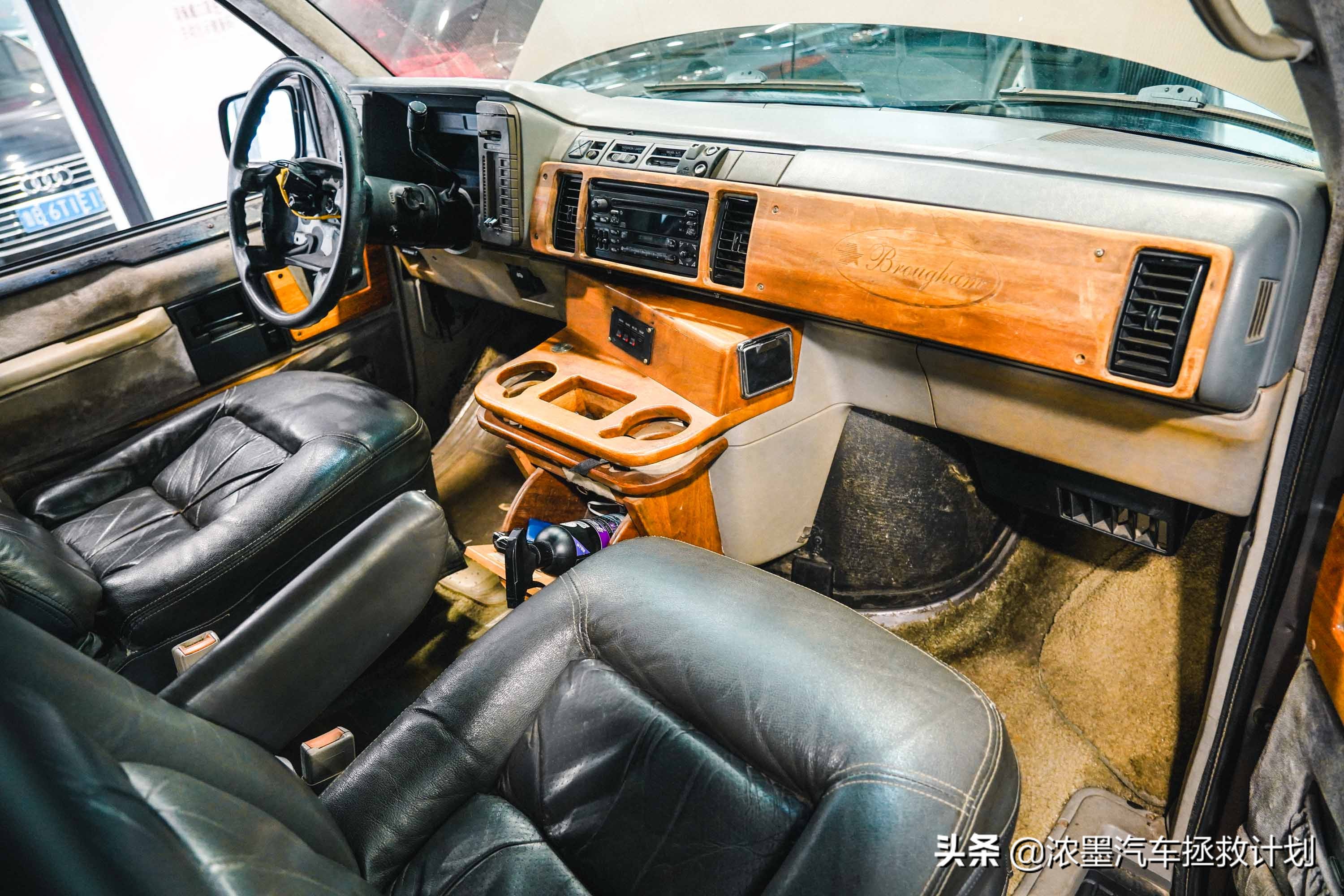 一代经典丰田普瑞维亚,丰田普瑞维亚依然经典