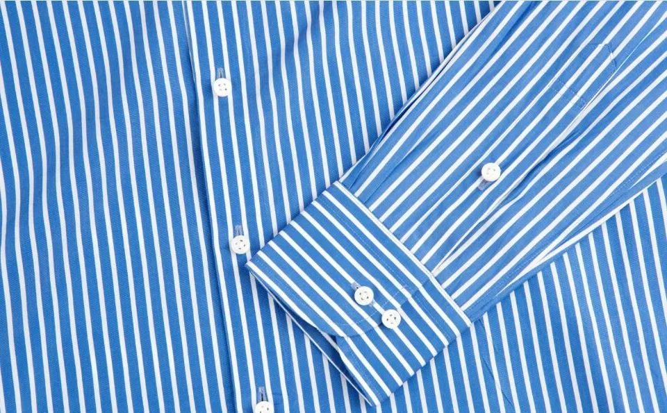 衬衫三大挑选法则解锁春季新时尚,舒适耐穿的基础款长袖衬衫