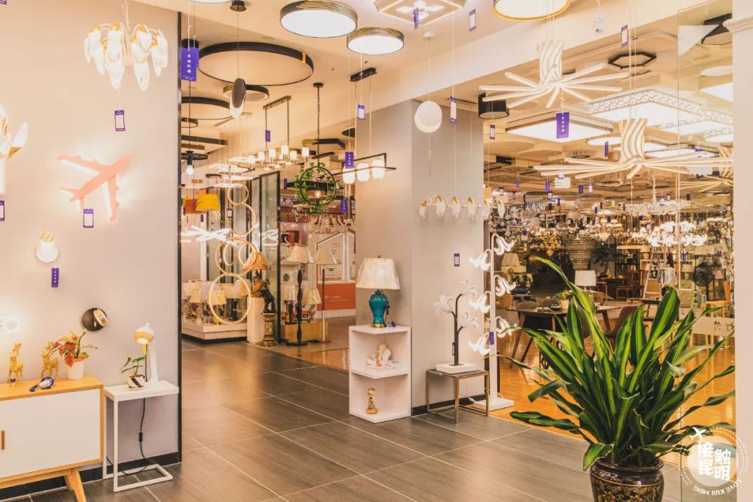 云纺，一个被美食“耽误”的批发市场