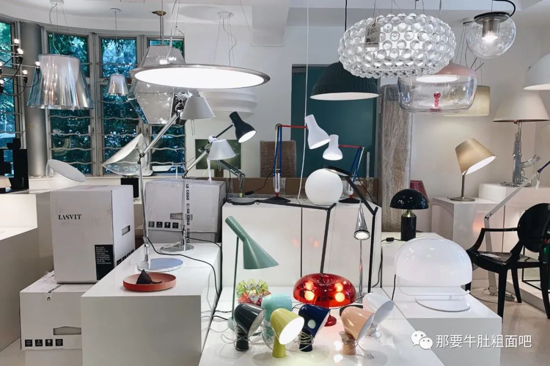 现代风格网购家具店铺推荐,买家具最容易踩的坑是什么