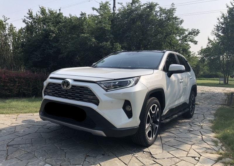 实际体验荣放带来的强劲动力,果然找到了传说中的推背感