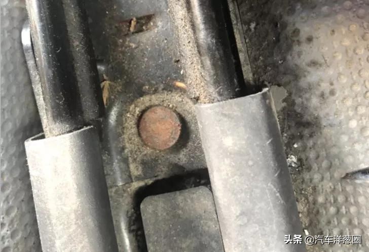 怎样快速学会看二手车车况,教你识别二手车车况