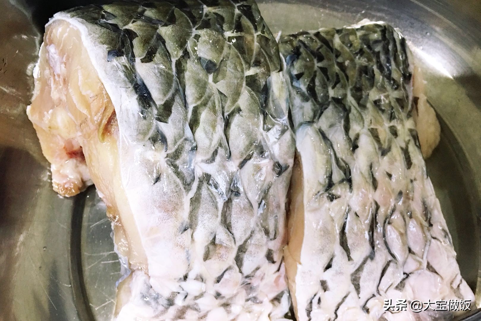 冷冻过的河鱼怎么烧没有土腥味,冰冻鱼怎么煮白汤