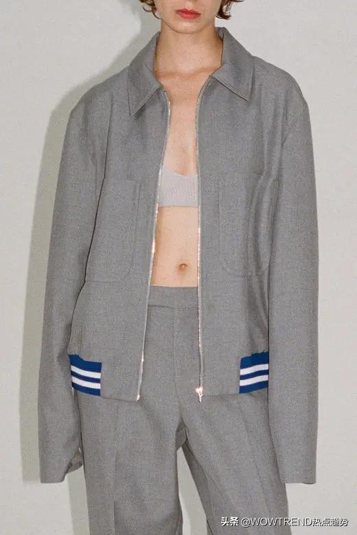 鍜枃鍤煎瓧琛ｆ湇,鍜枃鍤煎瓧2004