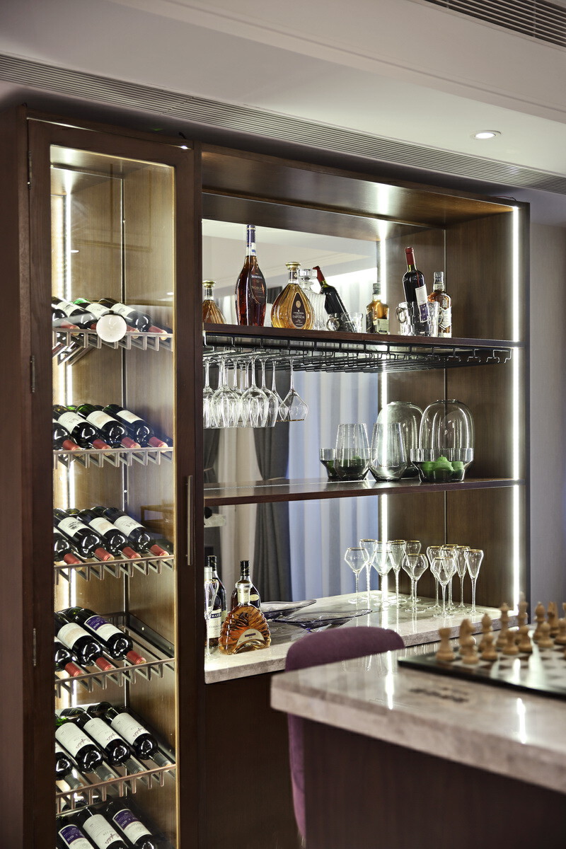 美观实用最新酒柜设计,室内装饰酒柜设计风格