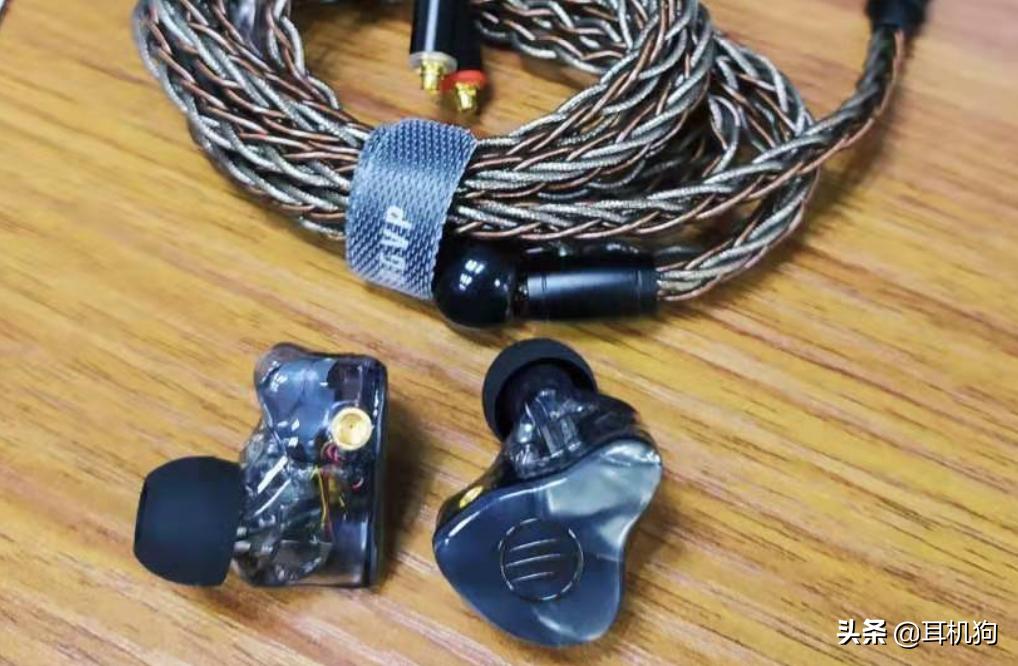 散发着发烧级音频设备的味道，PAWpico*放播**器运动性和音乐性兼具