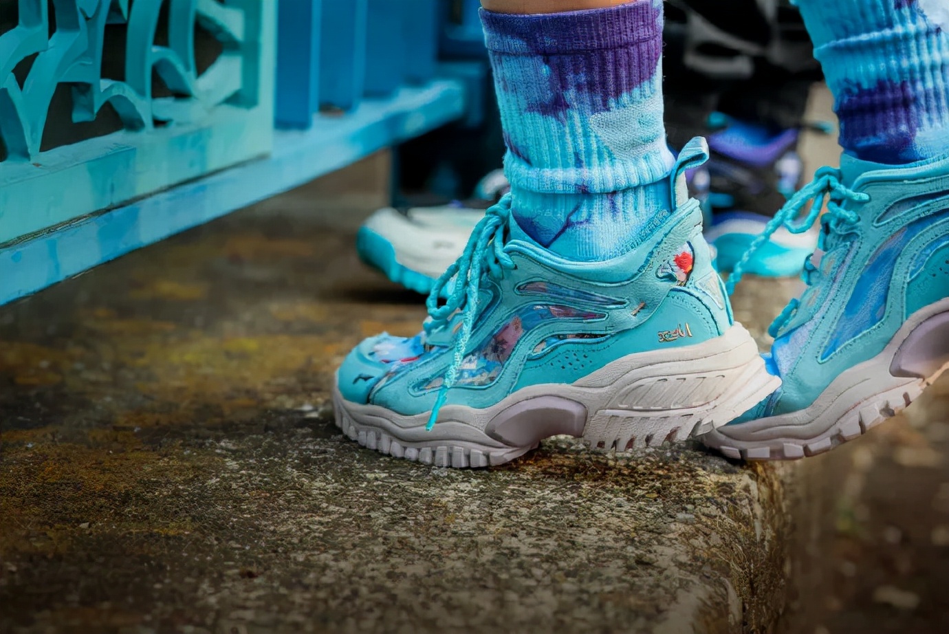 李宁logo换安踏,安踏logo和李宁logo