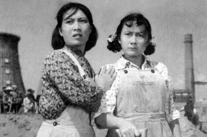 鎴戜滑鏉戦噷鐨勫勾杞讳汉閲戣开婕旇皝,鐢靛奖鎴戜滑鏉戦噷鐨勫勾杞讳汉婕斿憳閲戣开