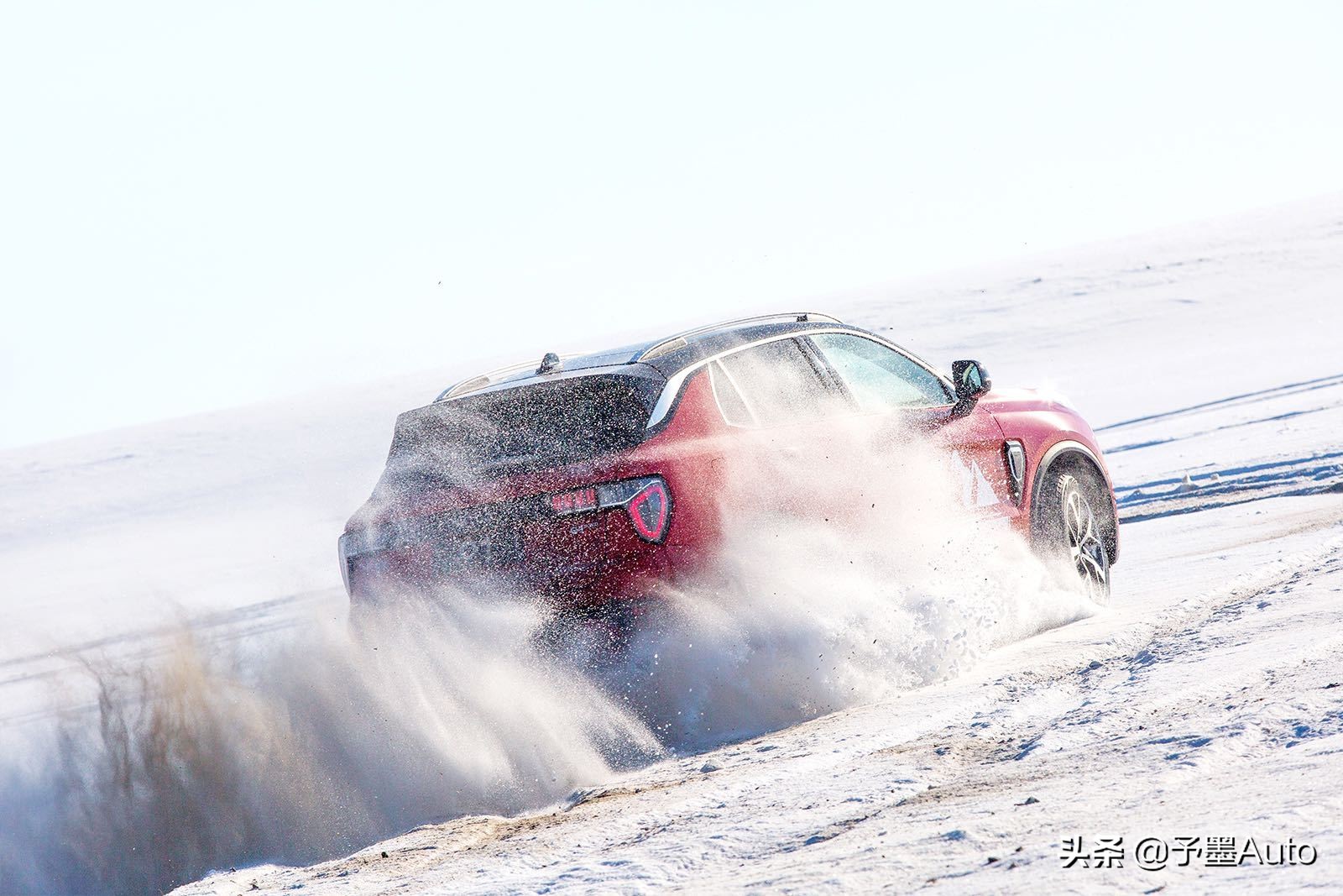 领克01跑新疆,全新领克01欧洲首航