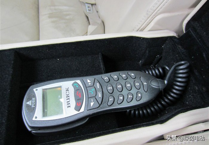 心中的神车,无法超越的经典别克君威