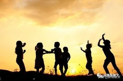 鎷嶉鐑熷3娓告垙 (灏忔椂鍊欑帺鐑熺洅娓告垙)