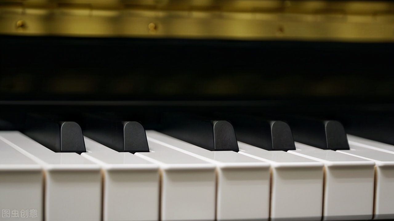国产钢琴和韩国钢琴哪个好,国产钢琴和进口钢琴的区别