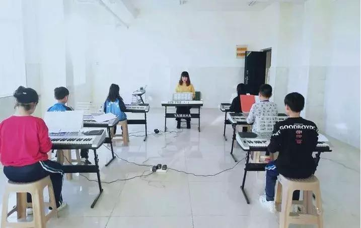 信阳市学校招聘教师,信阳招教免费