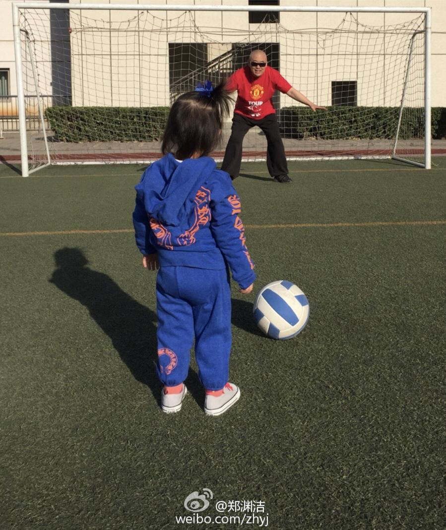 这个逗笑全网的老男人，20年前是你的阴影