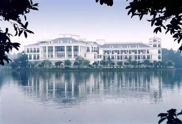 有一种钱买不到的回忆，叫做老深圳