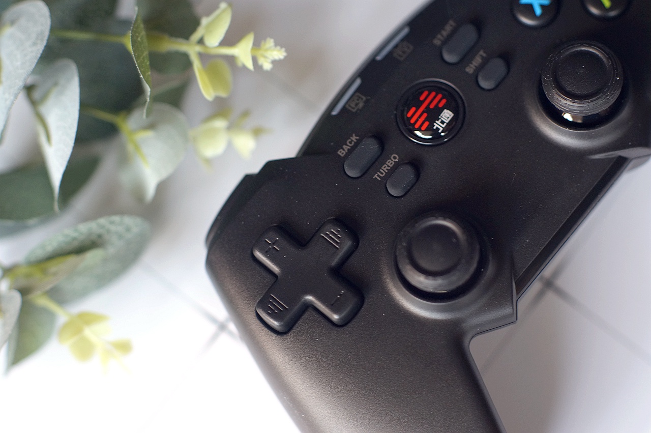 用键盘可以玩的手游,北通蝙蝠4无线版手感怎么样