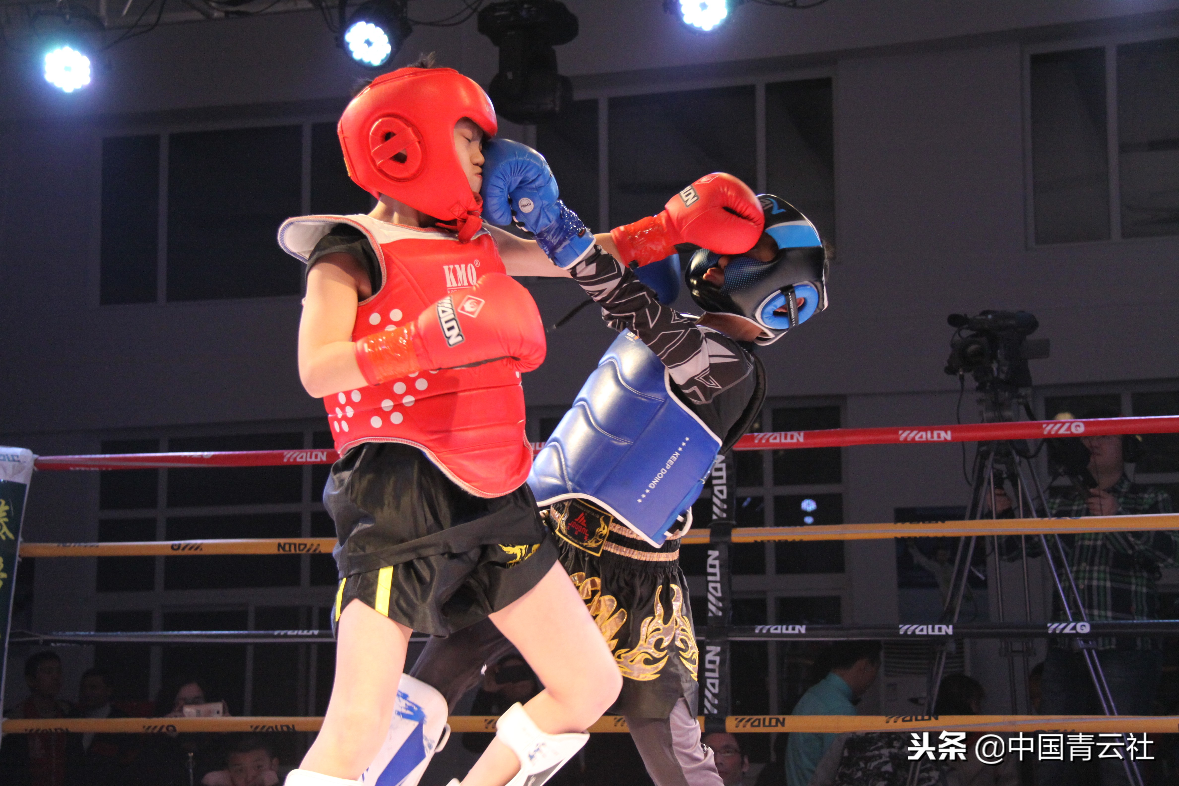 勇士格斗冠军赛,青少年搏击格斗比赛