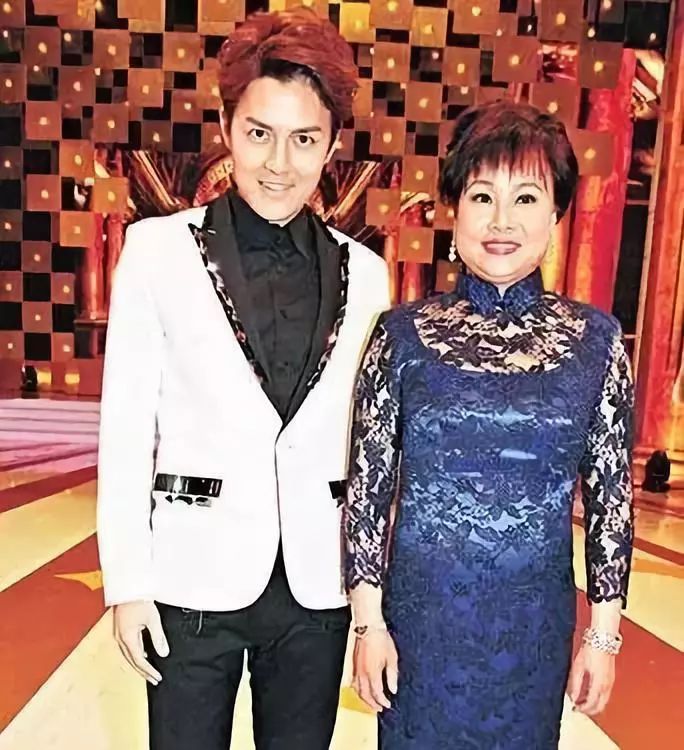 奚梦瑶窦骁都进赌王家尴尬吗,奚梦瑶窦骁是赌王的什么人