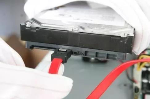 新手必须掌握的硬盘基本知识,新手入门安装固态硬盘