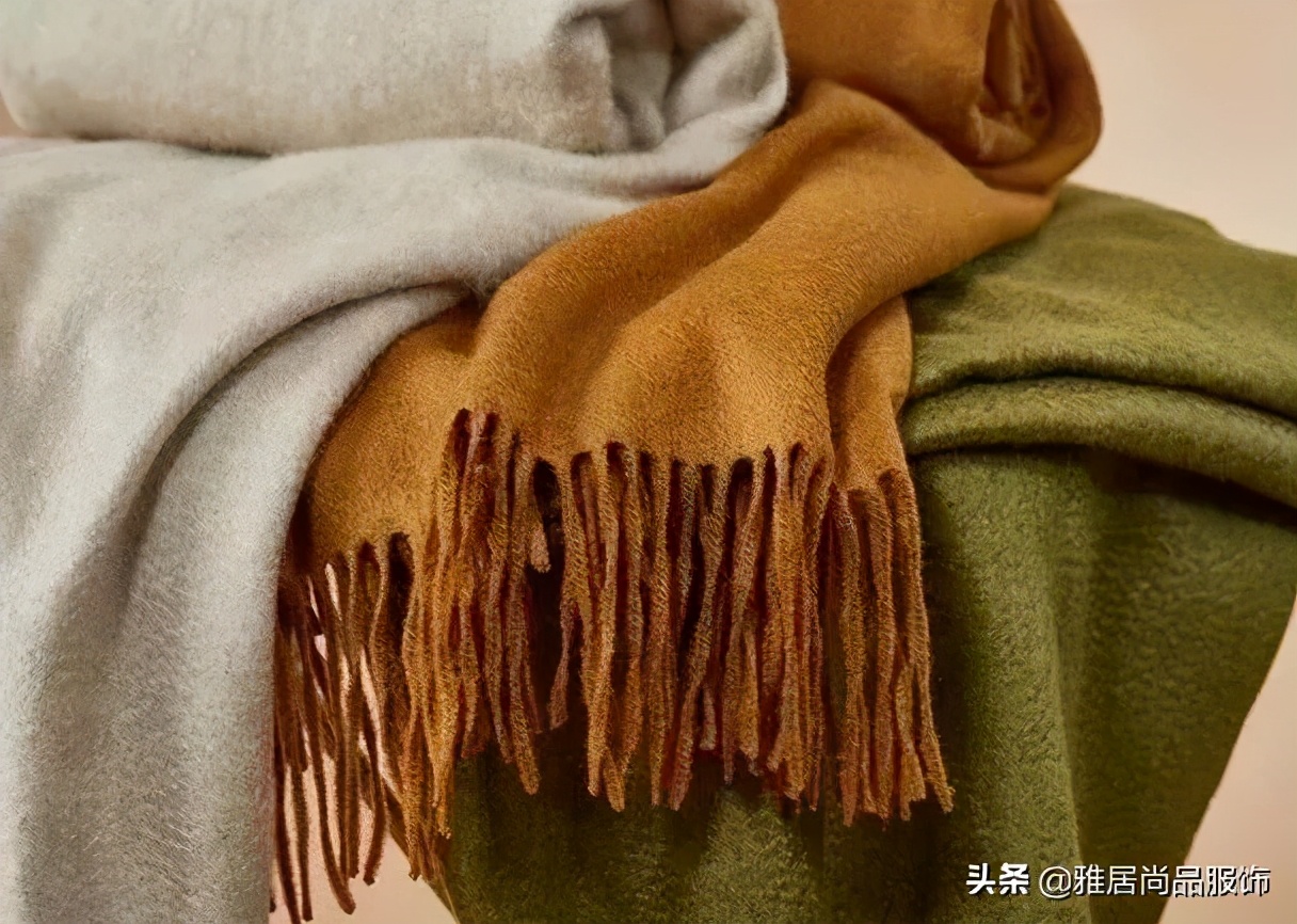 羊绒大衣羊毛多好还是羊绒多好,什么价位的羊绒大衣才是好羊绒