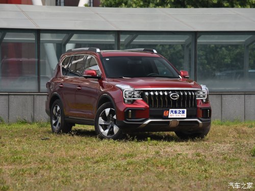 后车门被撞了个坑修多少钱,汽车被撞了一个坑怎么修复