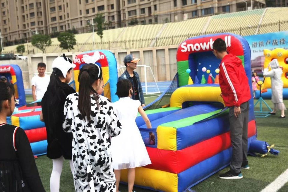 与你童乐优惠团购,兰州碧桂园学校国庆演出