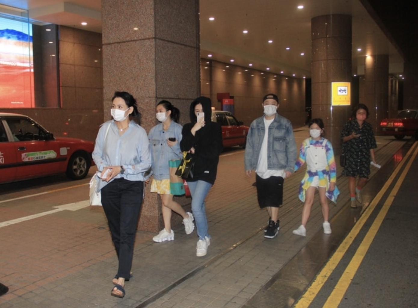 沈嘉伟亏损,沈嘉伟年轻照片