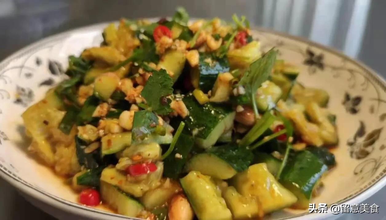最正宗好吃的凉拌黄瓜,饭店的黄瓜怎么凉拌才脆又好吃