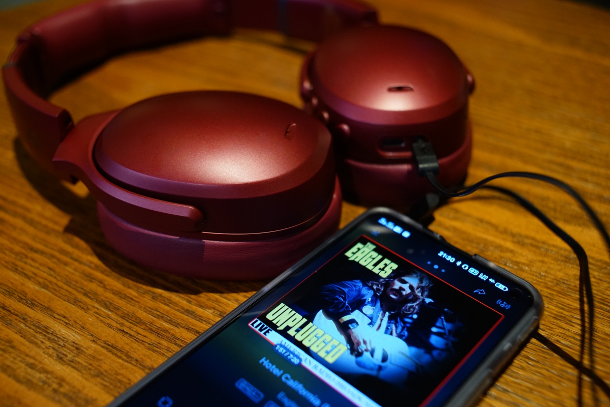 低频最强！虐哭BOSE索尼头戴降噪耳机SkullcandyCrusher ANC评测