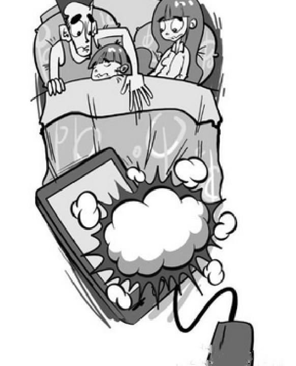 手机放床头充电爆炸起火,小台灯充电发生爆炸