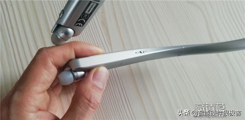 lghbs910蓝牙耳机韩国,lg900颈戴式蓝牙耳机适合听歌
