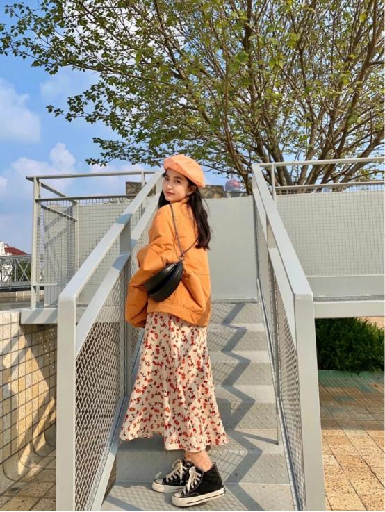 韩系穿搭女生秋冬素人,外套裙子今冬最in混搭