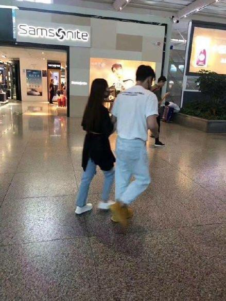 李荣浩杨丞琳恩爱瞬间,李荣浩杨丞琳领证是真的吗