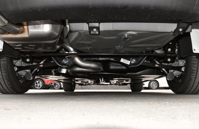 雪铁龙c6到底值不值得买,12万的雪铁龙c6真的买得到吗