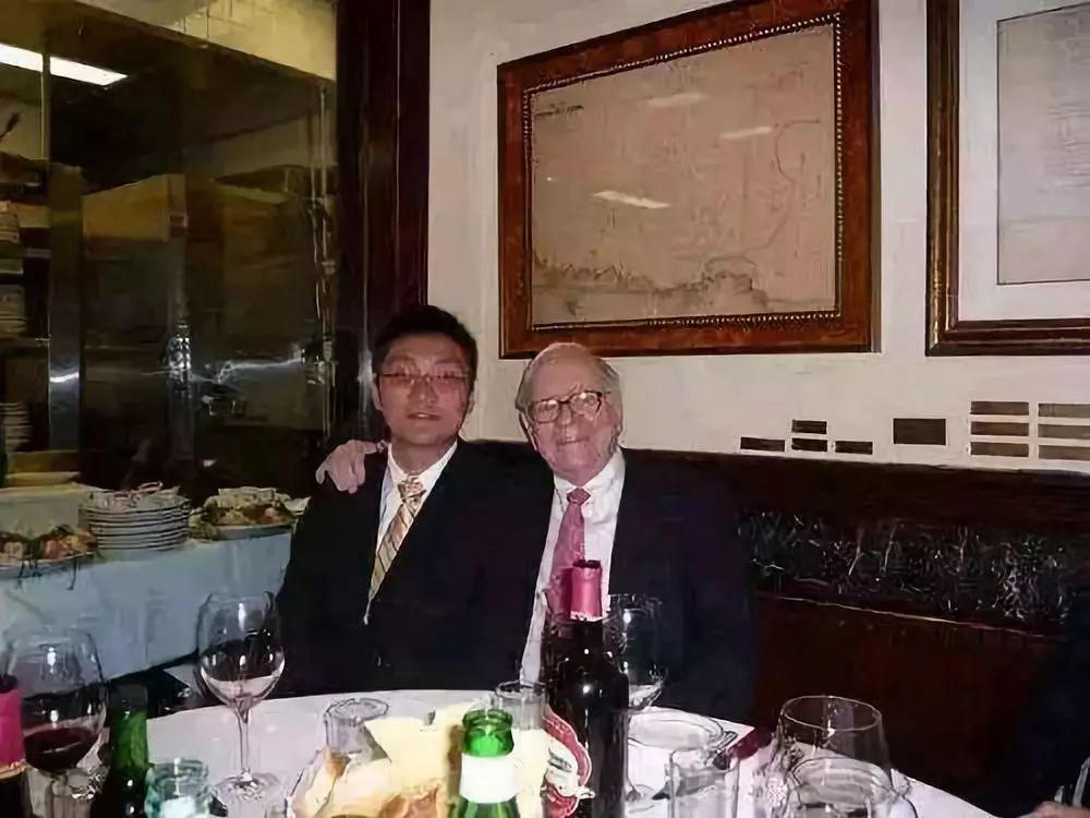 拼多多与京东谁是电商老二 (拼多多vs淘宝vs京东到底哪家更快)