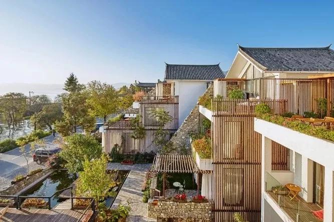 慢综艺之光拒绝剧本测评数十家“顶级”民宿，第一期就是浮云牧场