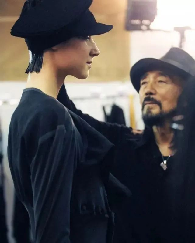 王一博的女性魅力,王一博穿女装vs肖战穿女装