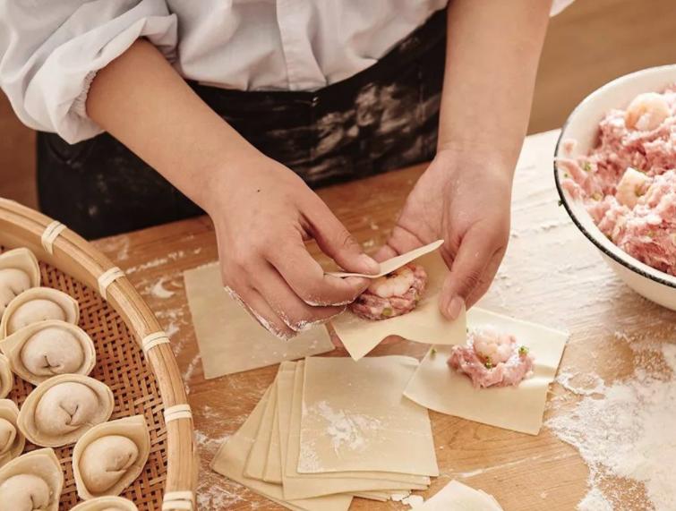 一个馄饨的利润,一年卖百万的馄饨店