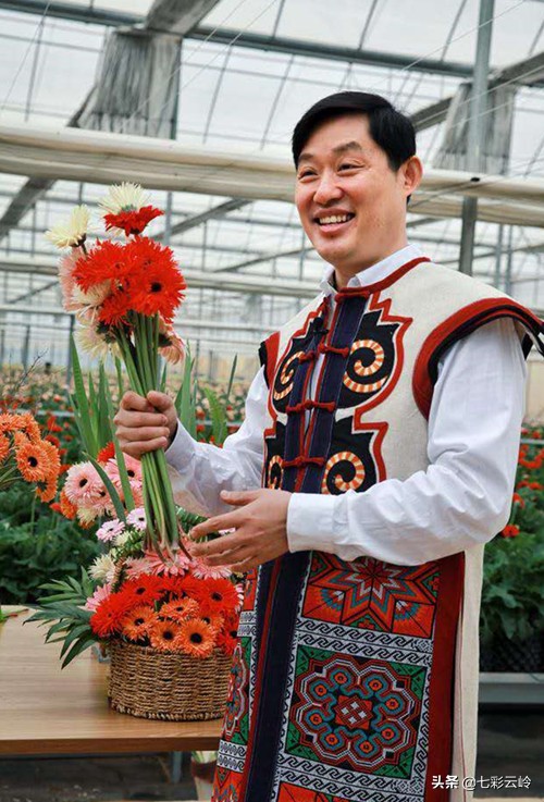 “云南科技扶贫百名县长直播”泸西：春风十里，不如在这里遇见你