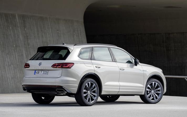 2019款大众途锐灯光展示,大众途锐激光大灯展示